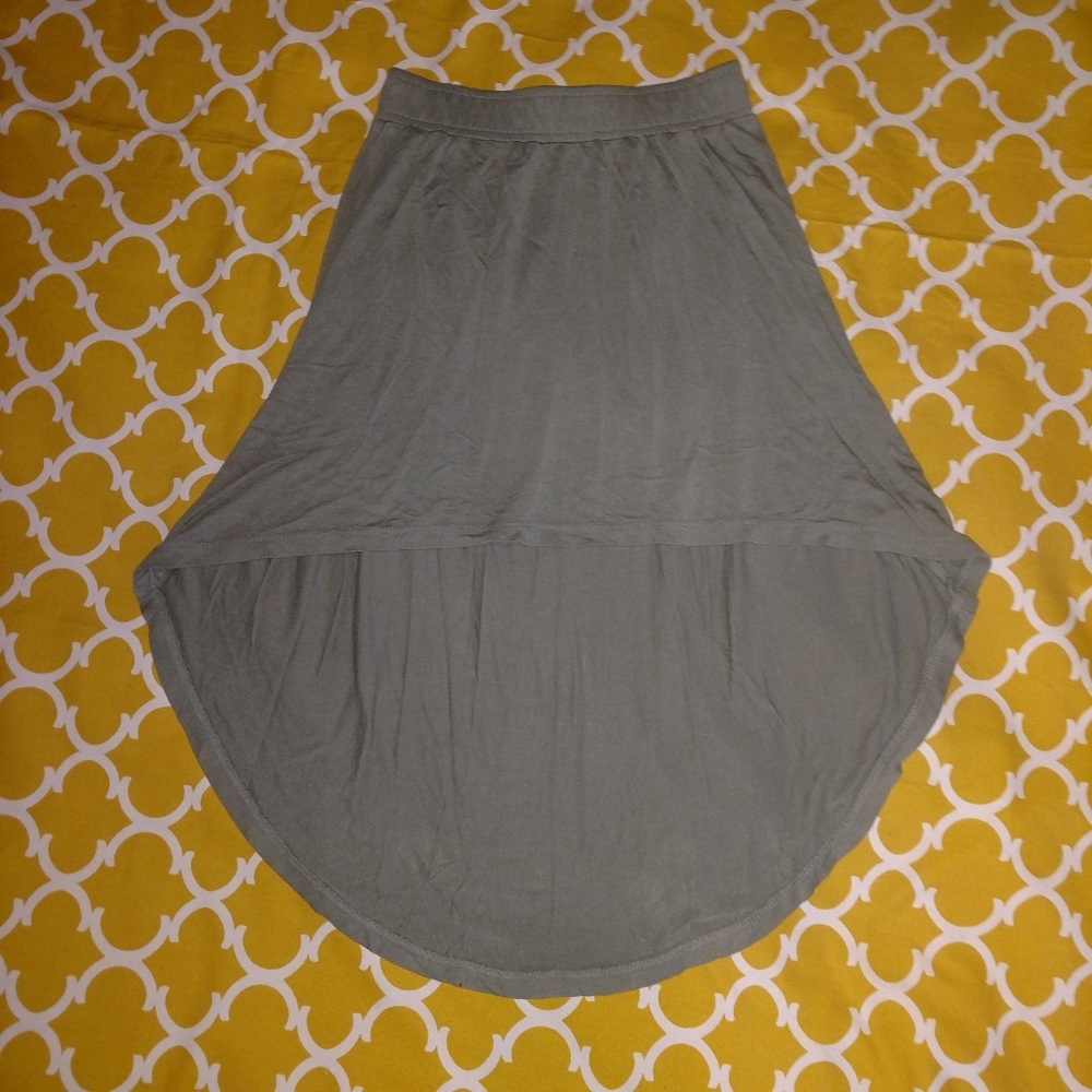 Old Navy Size 6/7 Girls' Small Olive Hi-Low Skirt